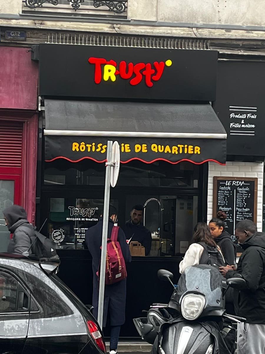 pose enseigne lumineuse magasin facade commerciale installation professionnelle boutique store led neon paris meilleur 14